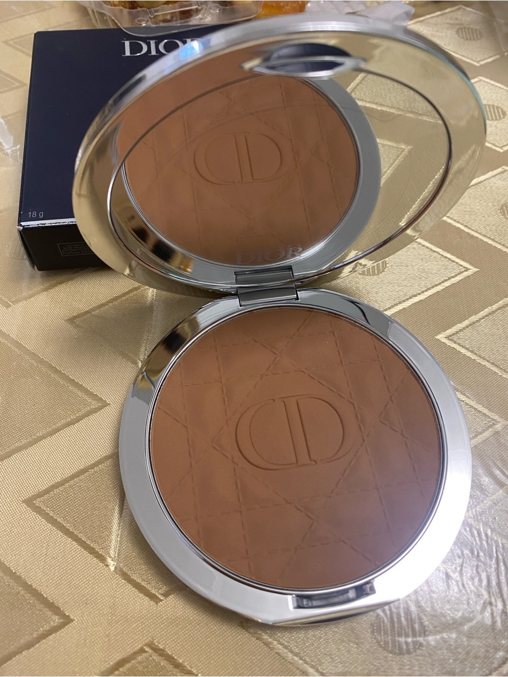 Dior Quilted Leather Bronze Compact with Silver CD Logo Forover Nude New Bronzer - Picture 2 of 7
